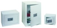 Safes2U.com can provide you with the the best in quality safes, directly to your home or business at a very competitive price. Domestic Safes, Wall Safes, Underfloor Safes, Fire Proof Safes, Free Standing, www.safes2u.com, 01793 401793,